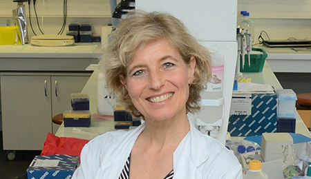 Caroline Robert Caroline Robert