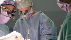 Chirurgiens équipes